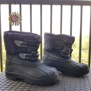 Zulily Blue and Black Boy/Men Winter Boots